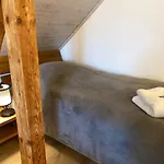 Gaestehaus Beim Metzger / Am Nuerburgring * Доттинген