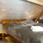 Gaestehaus Beim Metzger / Am Nuerburgring Апартаменты *