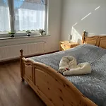 Апартаменты Gaestehaus Beim Metzger / Am Nuerburgring Доттинген