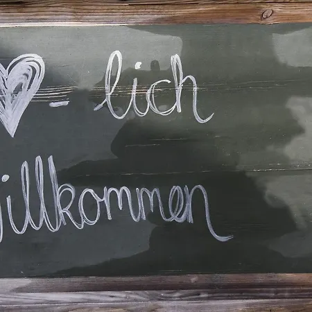 Gaestehaus Beim Metzger / Doettingen Am Nuerburgring *