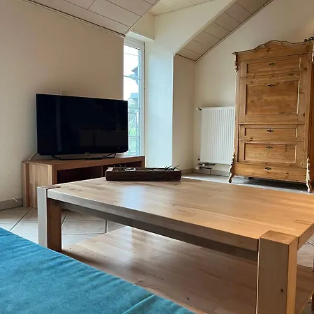 Apartment Gaestehaus Beim Metzger / Doettingen Am Nuerburgring