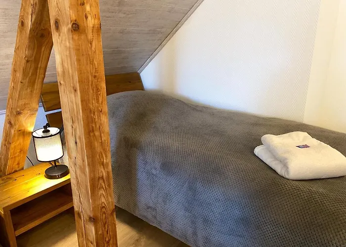 Gaestehaus Beim Metzger / Am Nuerburgring * Dottingen (Rhineland-Palatinate)