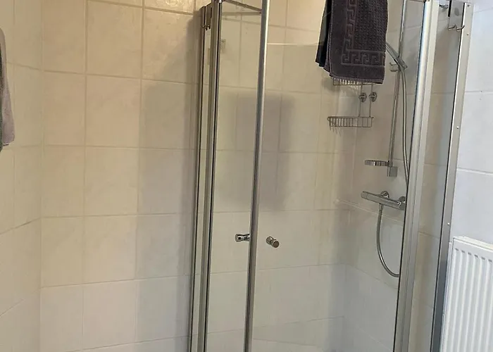 Gaestehaus Beim Metzger / Am Nuerburgring Доттинген